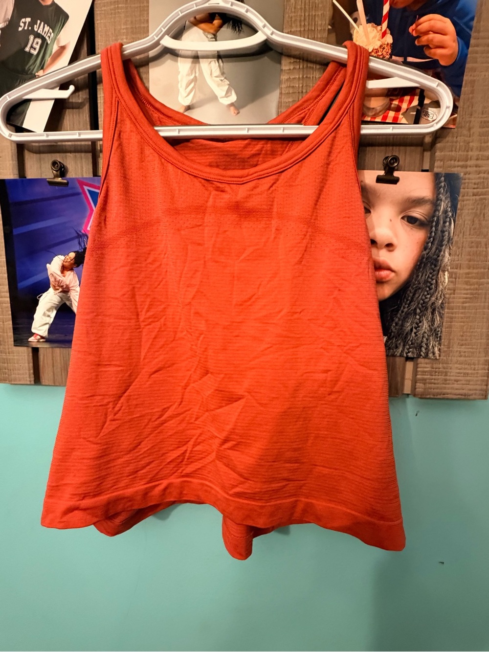 Lululemon cropped swiftly